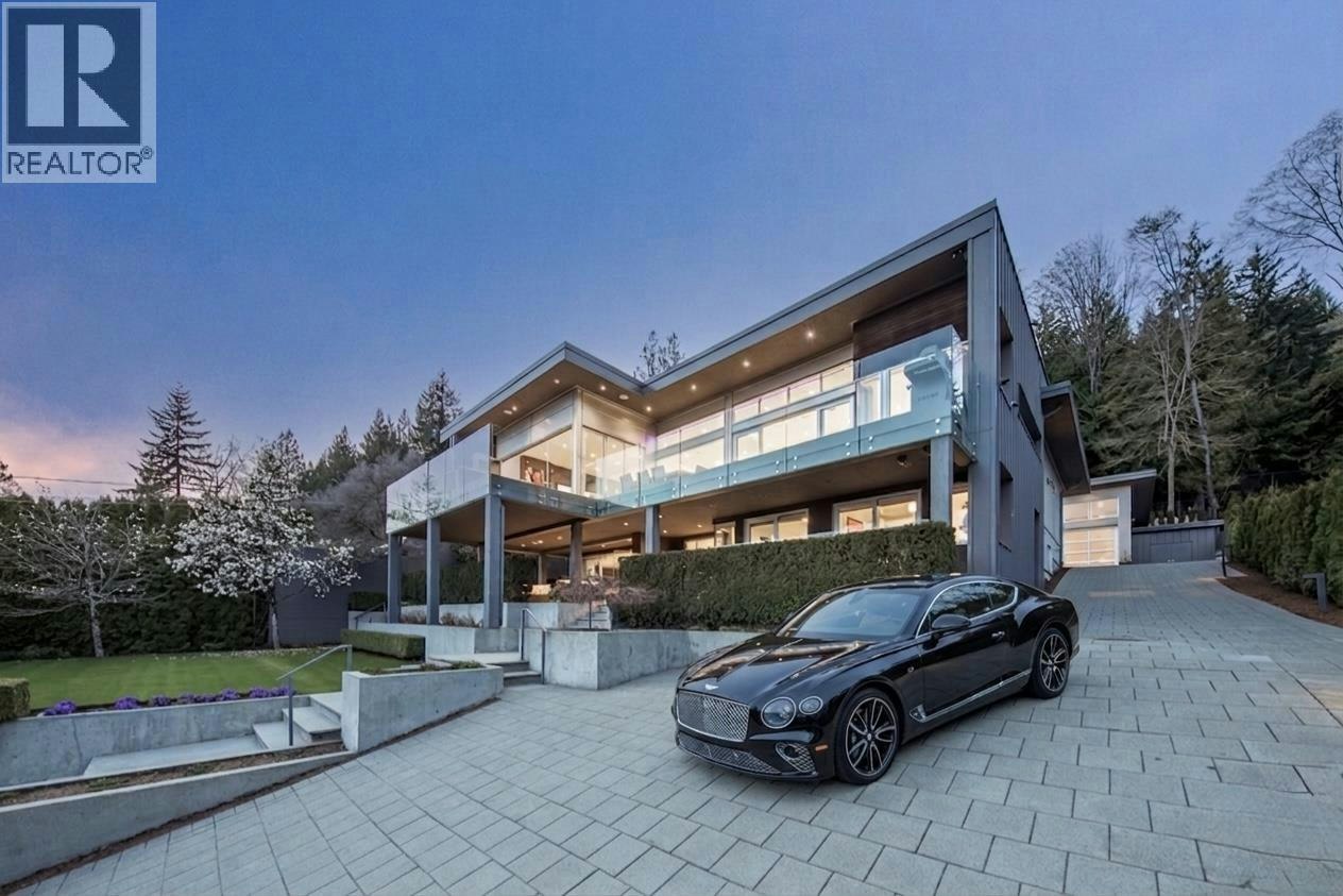3305 Westmount Road, West Vancouver, BC, V7V 3G5
