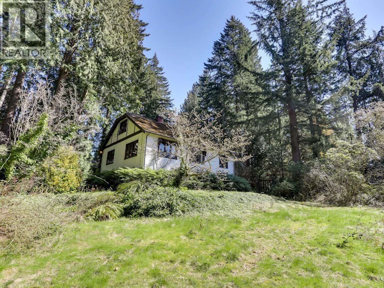 1825 Drummond Drive, Vancouver, BC, V6T 1B7 - 8