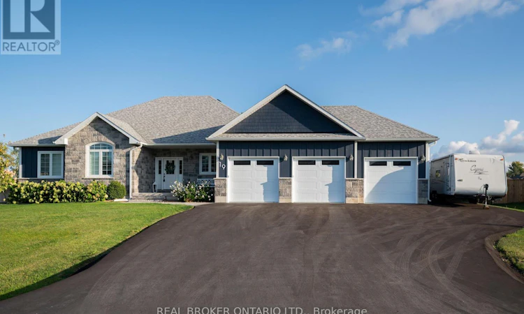 19 Cheslock Crescent