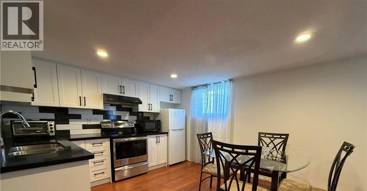 BSMT-84 Juniper Drive, Hamilton, ON, L8E 4G6 - 4