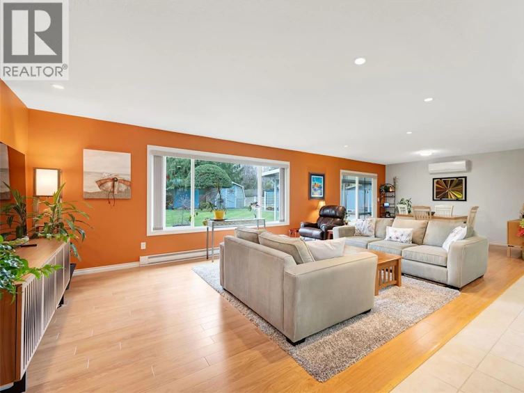 1298 Sunrise Drive, French Creek, BC, V9P 1W7 - 4