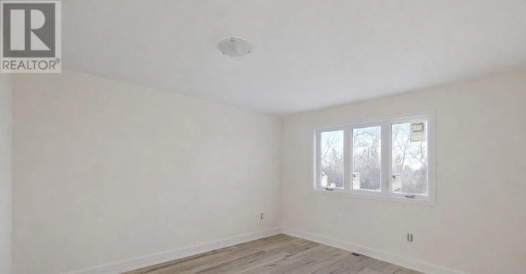 329 Voyageur Place, Russell, ON, K0A 1W1 - 7