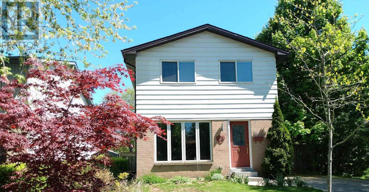 23 Heatherdale Place, Hamilton, ON, L9C 6K7