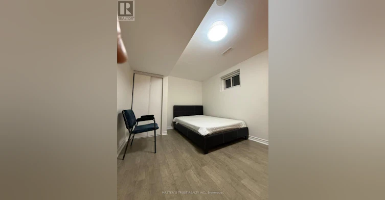 BSMT-16 Farmington Crescent, Toronto, ON, M1S 1G1 - 8