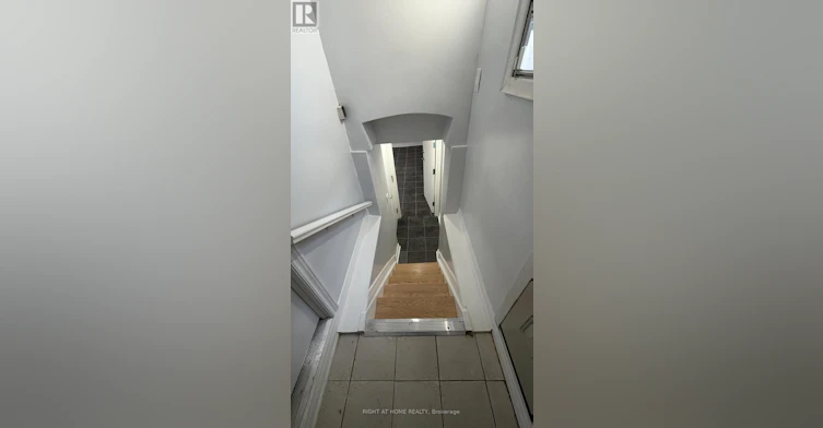 BASEMENT-408 Strathmore Boulevard, Toronto, ON, M4C 1N5 - 11