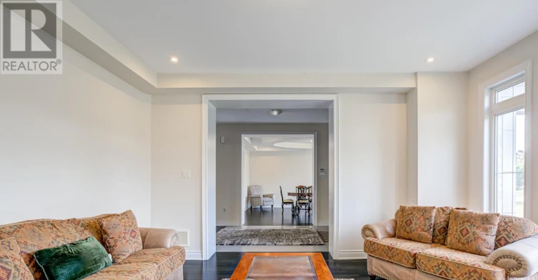 24 Whitewood Drive, Whitchurch-Stouffville, ON, L4A 1R9 - 37