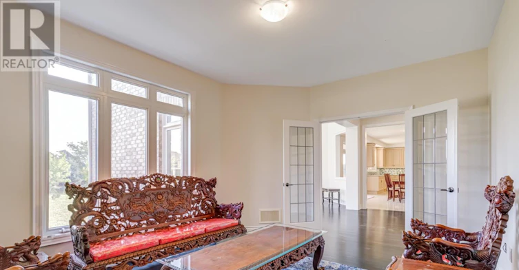 24 Whitewood Drive, Whitchurch-Stouffville, ON, L4A 1R9 - 20