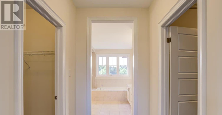 24 Whitewood Drive, Whitchurch-Stouffville, ON, L4A 1R9 - 9