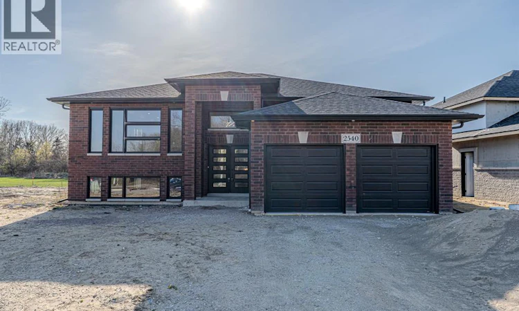 2588 Mayfair