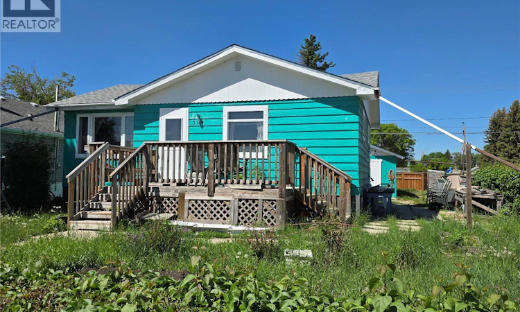 304 7th Avenue SE