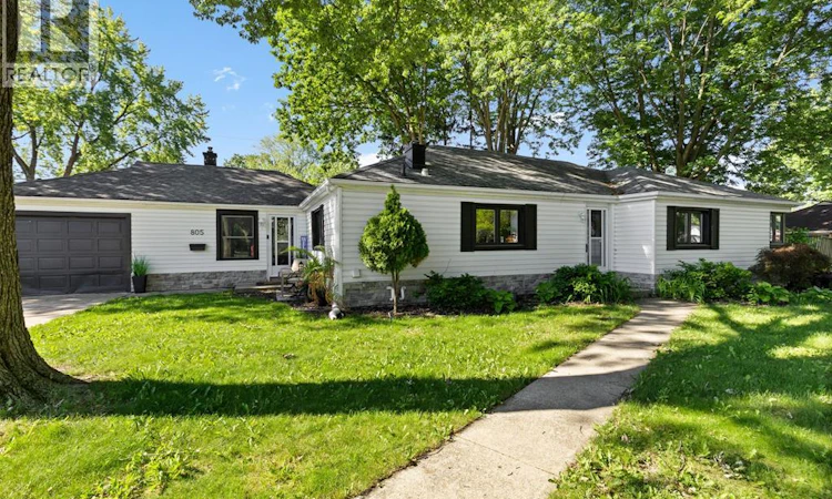 805 Roselawn