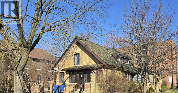 2311 University Avenue, Windsor, ON, N9B 1E8 - 3