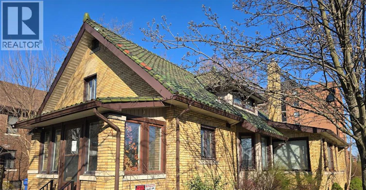 2311 University Avenue, Windsor, ON, N9B 1E8 - 11