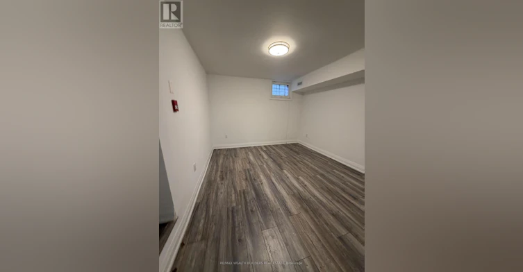 1-215 Jarvis Street, Toronto, ON, M5J 2C1 - 4