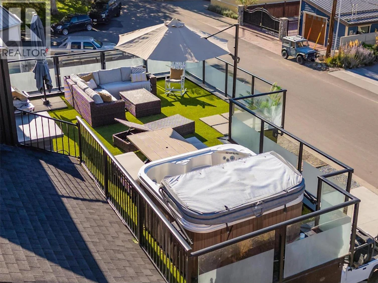 985 Manhattan Drive, Kelowna, BC, V1Y 1H7 - 53