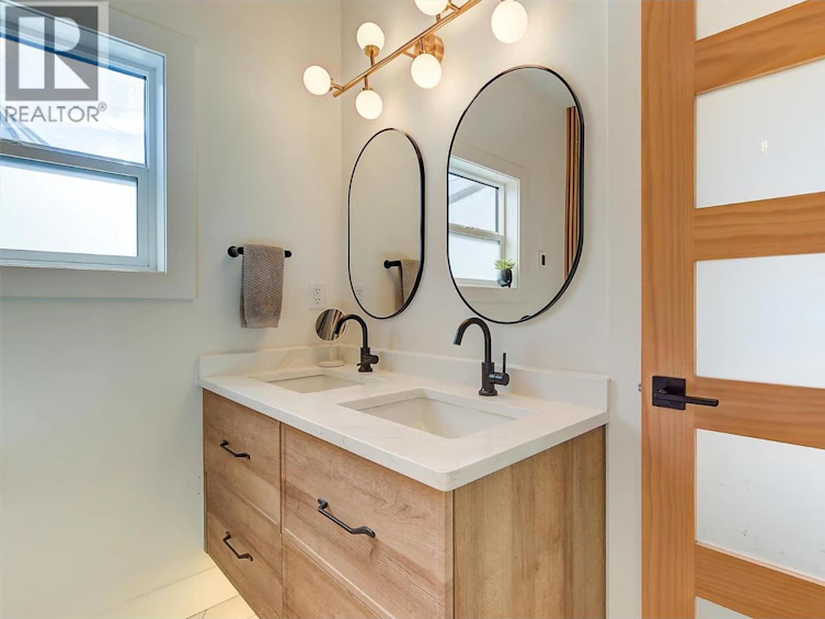 985 Manhattan Drive, Kelowna, BC, V1Y 1H7 - 36