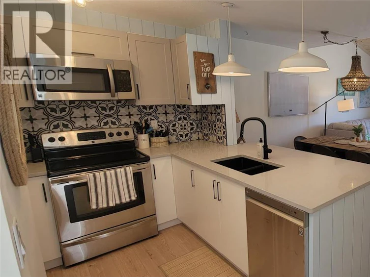 985 Manhattan Drive, Kelowna, BC, V1Y 1H7 - 59
