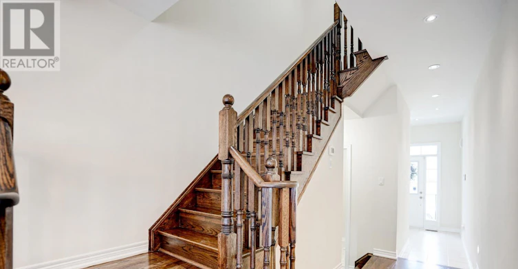 25 Collier Crescent, Markham, ON, L6E 0T2 - 4