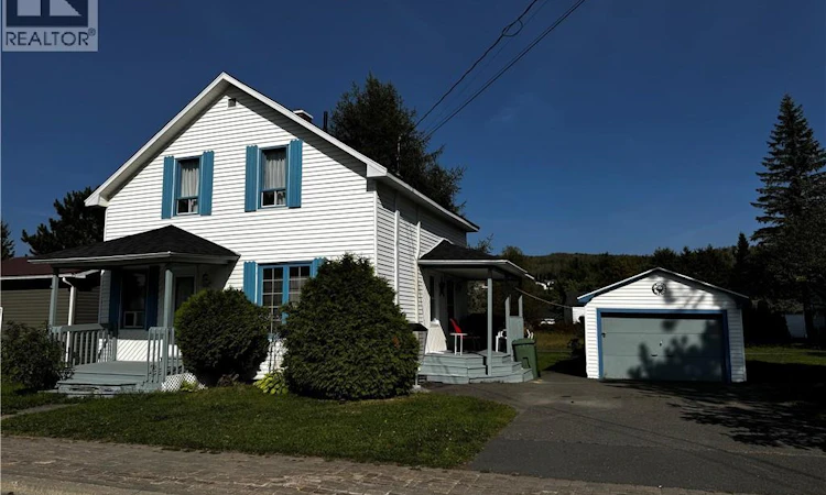 145 Isidore Boucher Boulevard