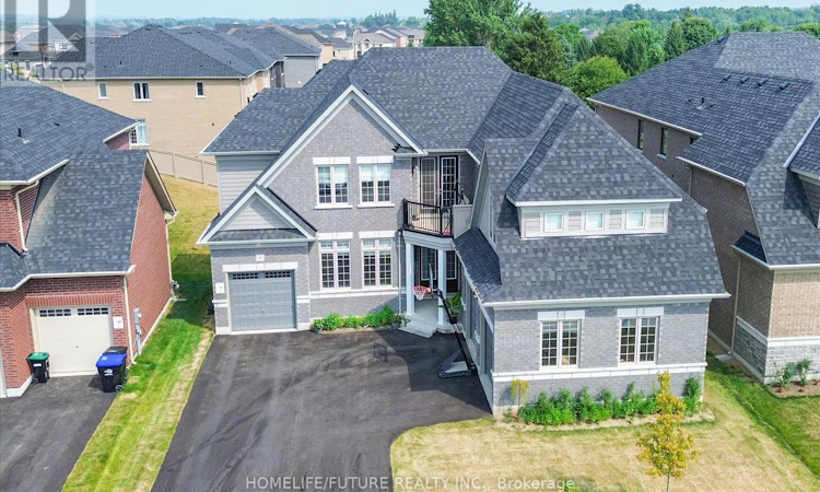 4 Emerald Grove