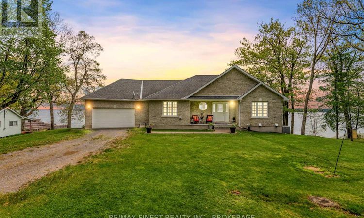 121 Hickory Lane