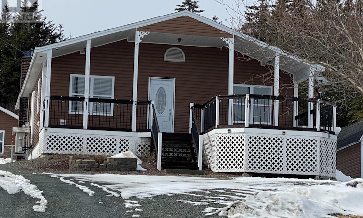 5 Snow's Pond Road
