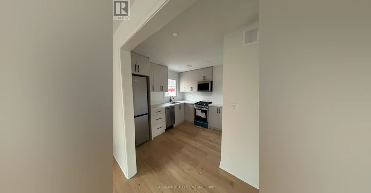 B-12 Franklin Avenue, Toronto, ON, M2N 1B6 - 2