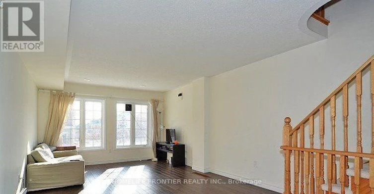 32 Truchard Avenue, Markham, ON, L6C 0N2 - 6