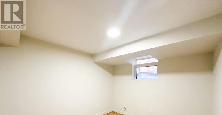 BSMT-813 Groveland Avenue, Oshawa, ON, L1K 0C3 - 11