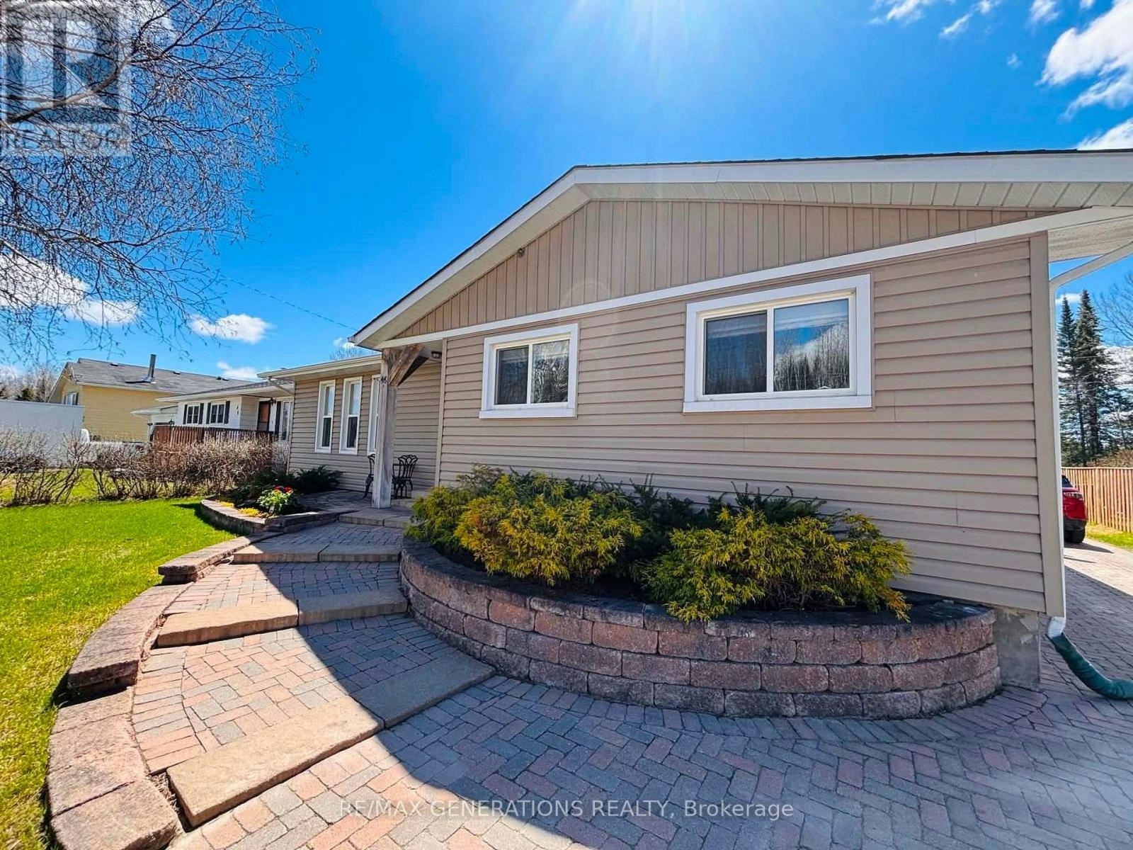 48 Redwing Avenue, Manitouwadge, ON, P0T 2C0