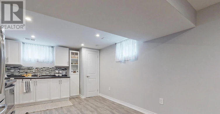 LOWER-508 Upper Gage Avenue, Hamilton, ON, L8V 4J5 - 10