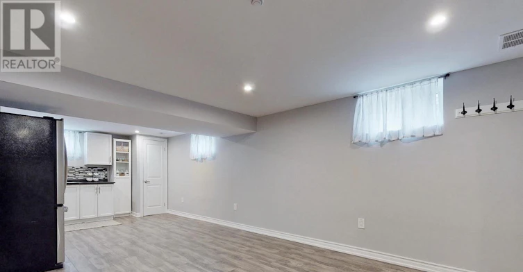 LOWER-508 Upper Gage Avenue, Hamilton, ON, L8V 4J5 - 5