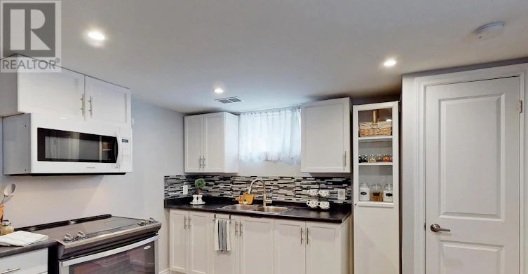 LOWER-508 Upper Gage Avenue, Hamilton, ON, L8V 4J5 - 6