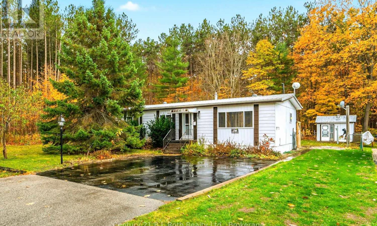 36-5263 Elliott Side Road