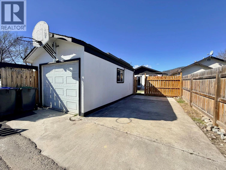 448 Caribou Street, Penticton, BC, V2A 5W6 - 34