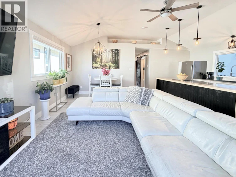 448 Caribou Street, Penticton, BC, V2A 5W6 - 4