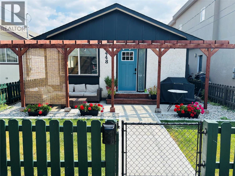448 Caribou Street, Penticton, BC, V2A 5W6
