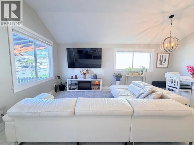 448 Caribou Street, Penticton, BC, V2A 5W6 - 3