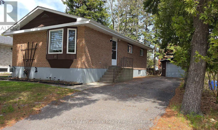 36 Susan Street W