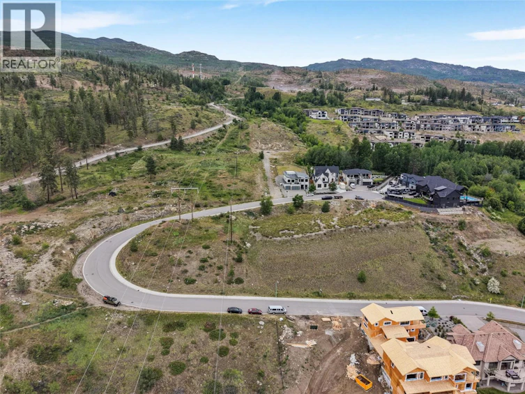 523 Trumpeter Road, Kelowna, BC, V1W 5K6 - 14
