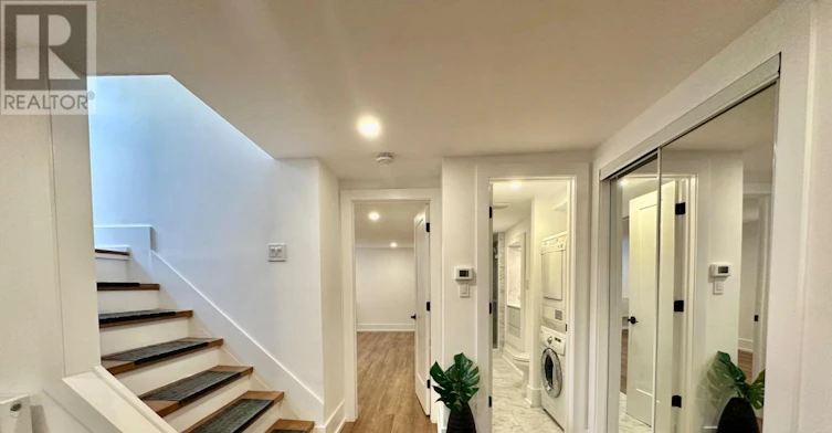 LOWER-43 Wineva Avenue, Toronto, ON, M4E 2T1 - 8