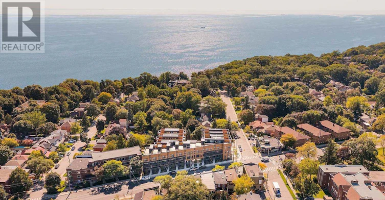 9-35 Birchcliff Avenue, Toronto, ON, M1N 0C1 - 2