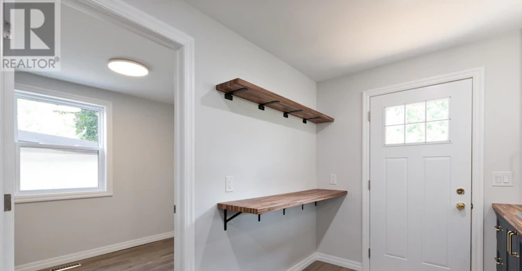 MAIN-35 Inkerman Street, St. Thomas, ON, N5P 3E9 - 14
