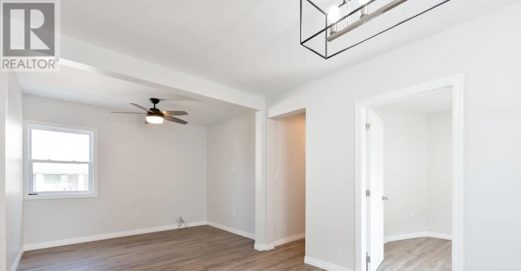 MAIN-35 Inkerman Street, St. Thomas, ON, N5P 3E9 - 4