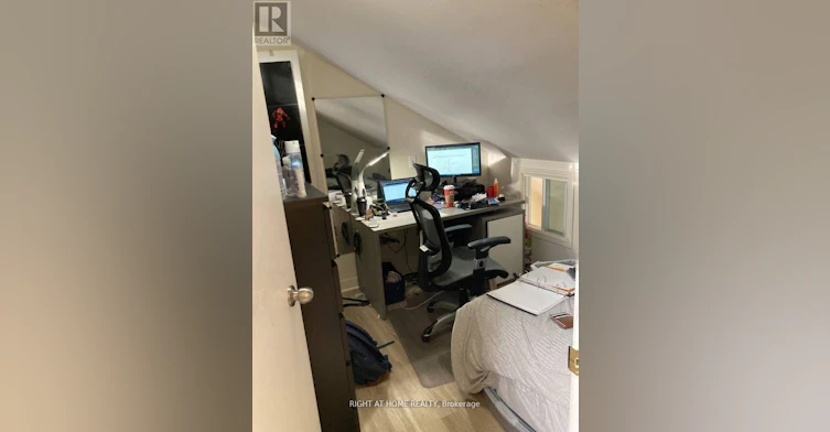 2-210 Mccaul Street, Toronto, ON, M5T 1W5 - 13