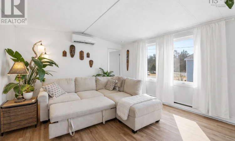 6 Alderwood Court