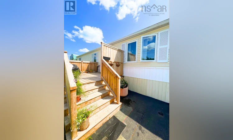 6 Alderwood Court