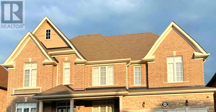BATH-UPPER 1003 Two Beds + One Green Street, Innisfil, ON, L0L 1W0