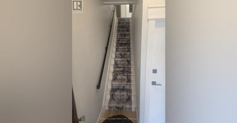 MAIN-251 Silverthorn Avenue, Toronto, ON, M6N 3K2 - 9