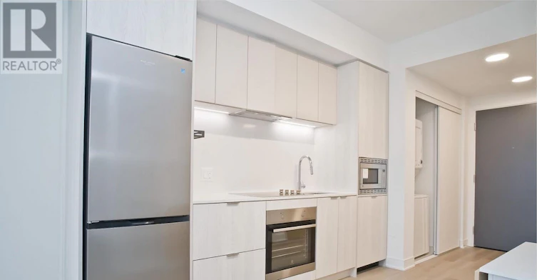 301-86 Dundas Street E, Mississauga, ON, L5A 0B1 - 5